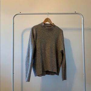 Mock neck knit sweater